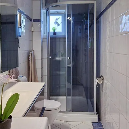 1 Bedroom Gorgeous In * 拉尔维克