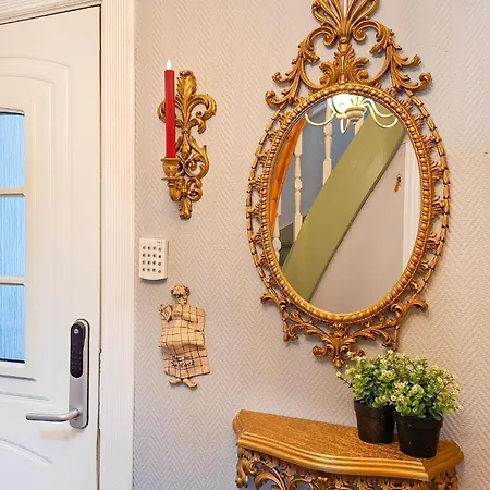 Διαμέρισμα 1 Bedroom Gorgeous In Λάρβικ